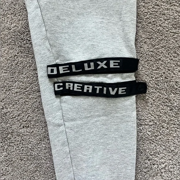 Deluxe and Creative (DAC) Matching Set - Picture 4 of 7